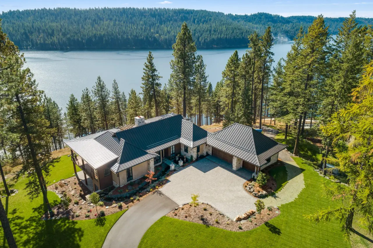 Roofing & Renovation Services in Bellevue