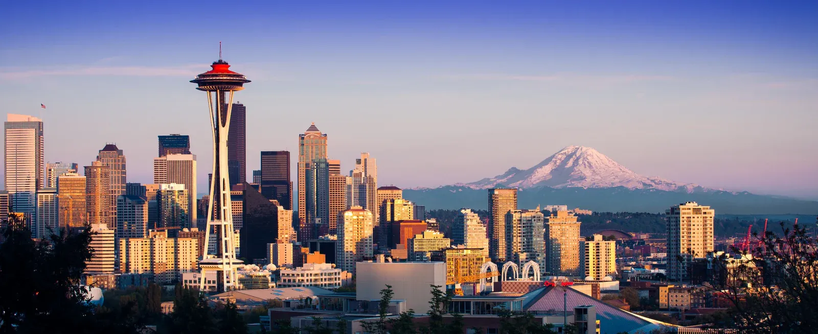 Seattle skyline with Space Needle and Mount Rainier